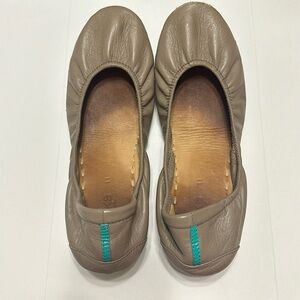 Tieks Taupe Sz 11 - Worn Condition